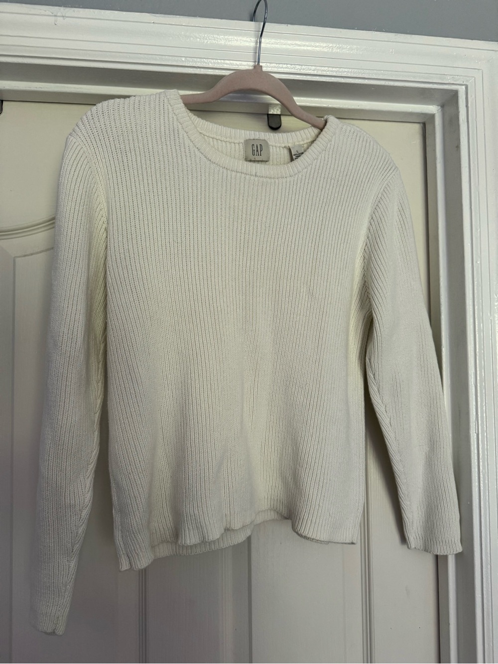 GAP Off-White Ribbed Crewneck Sweater